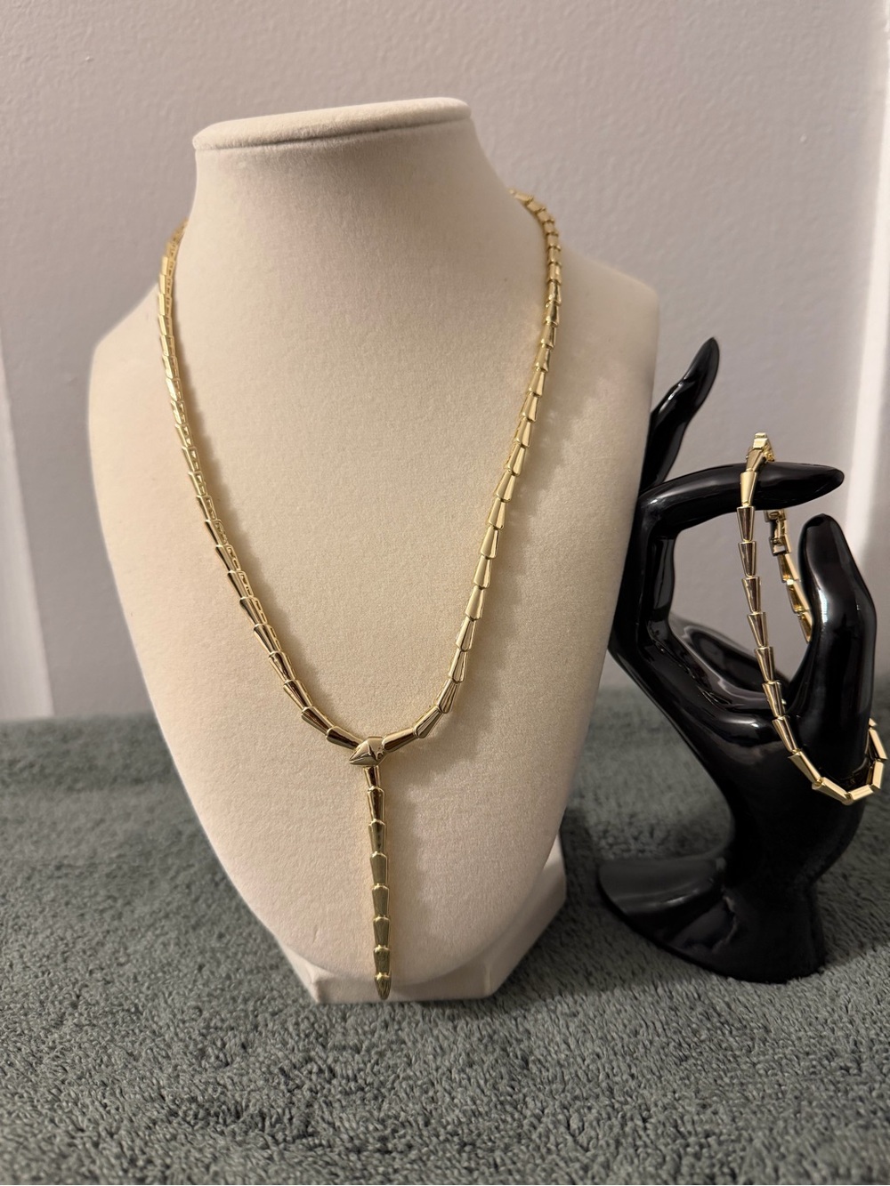 Nox jewels snake necklace bracelet set:)